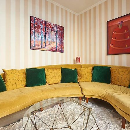 Apartamento Luxurious Triplex Near The Beach In Estoril Exterior foto